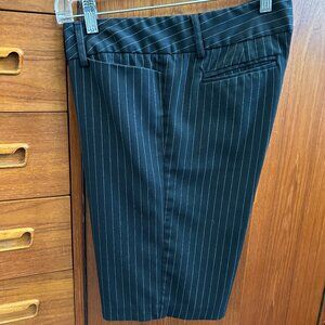 Y2K pinstriped, slim bermuda shorts